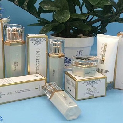 明年起化妝品小包裝要有中文標(biāo)簽！